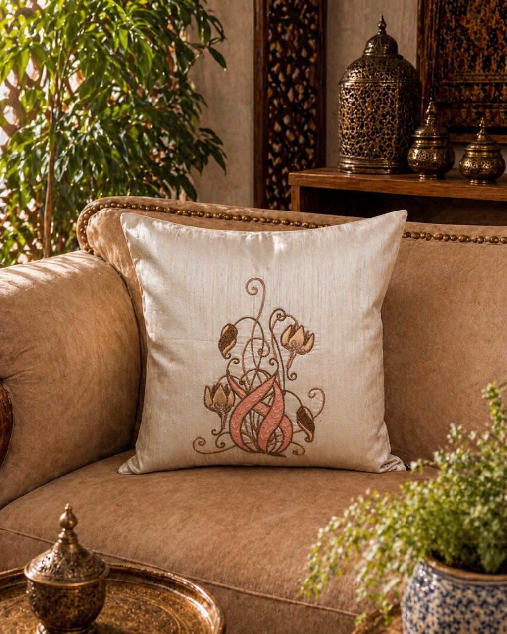 Golden Tulip - ZÛRI